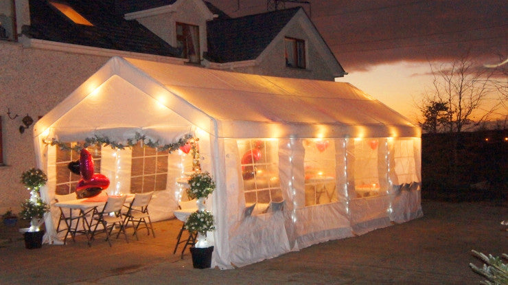 Christmassy Quictent Party Tent